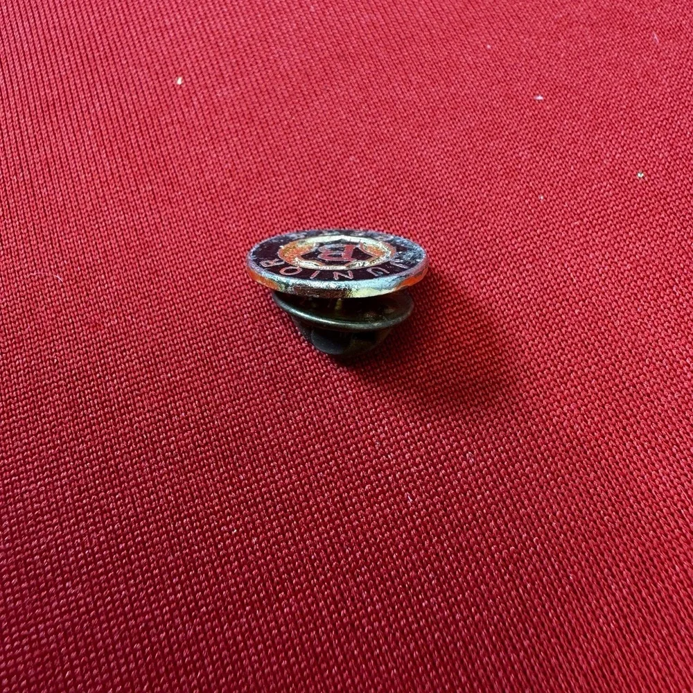 Vintage‎ National Junior Beta Club Black & Gold Round Membership Lapel Pin